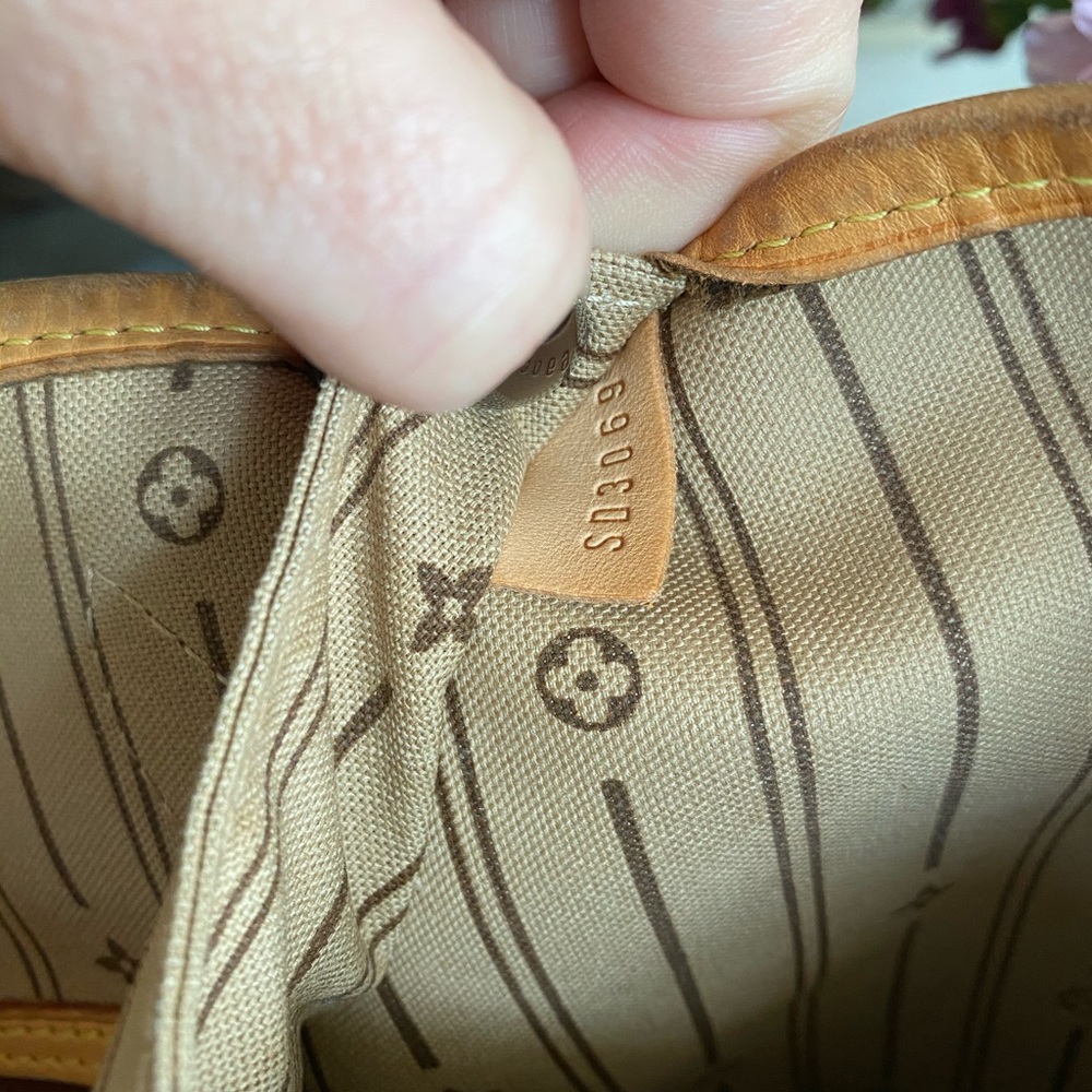 Louie Vuitton Neverfull GM Monogram - Picture 3 of 8